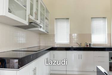 EMERALD SCENERY : Nice 4 Bed Villa near Golf Course EMERALD SCENERY : Nice 4 Bed Villa near Golf Course