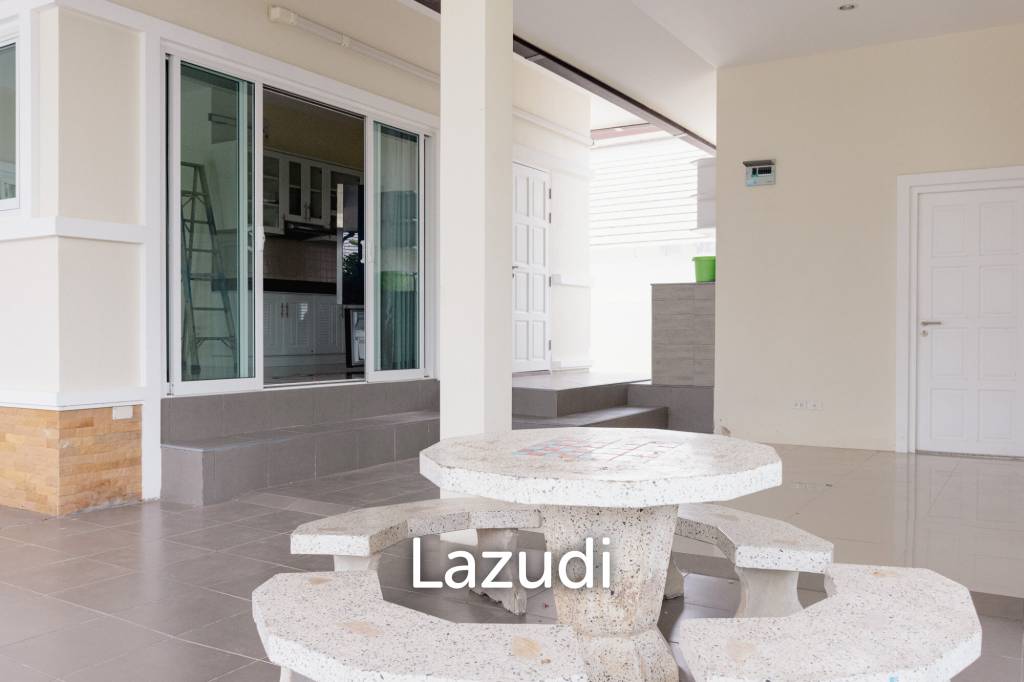 532 ตร.ม 5 เตียง 4 อาบน้ำ วิลล่า For ขาย