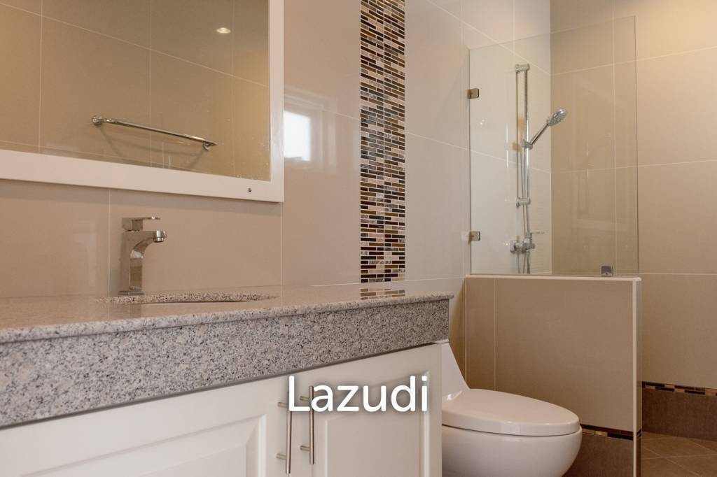 532 ตร.ม 5 เตียง 4 อาบน้ำ วิลล่า For ขาย