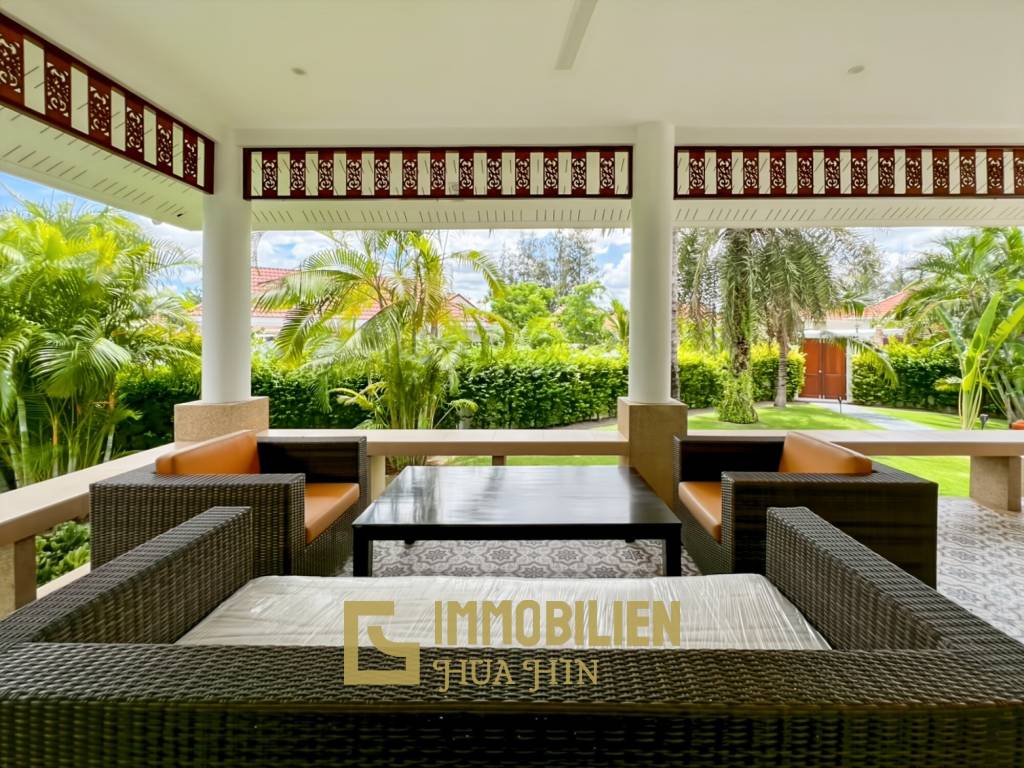 Smart House Valley Hua Hin: 3 Schlafzimmer Luxus Pool Villa