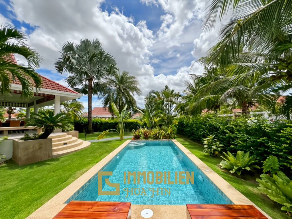 Smart House Valley Hua Hin: 3 Schlafzimmer Luxus Pool Villa