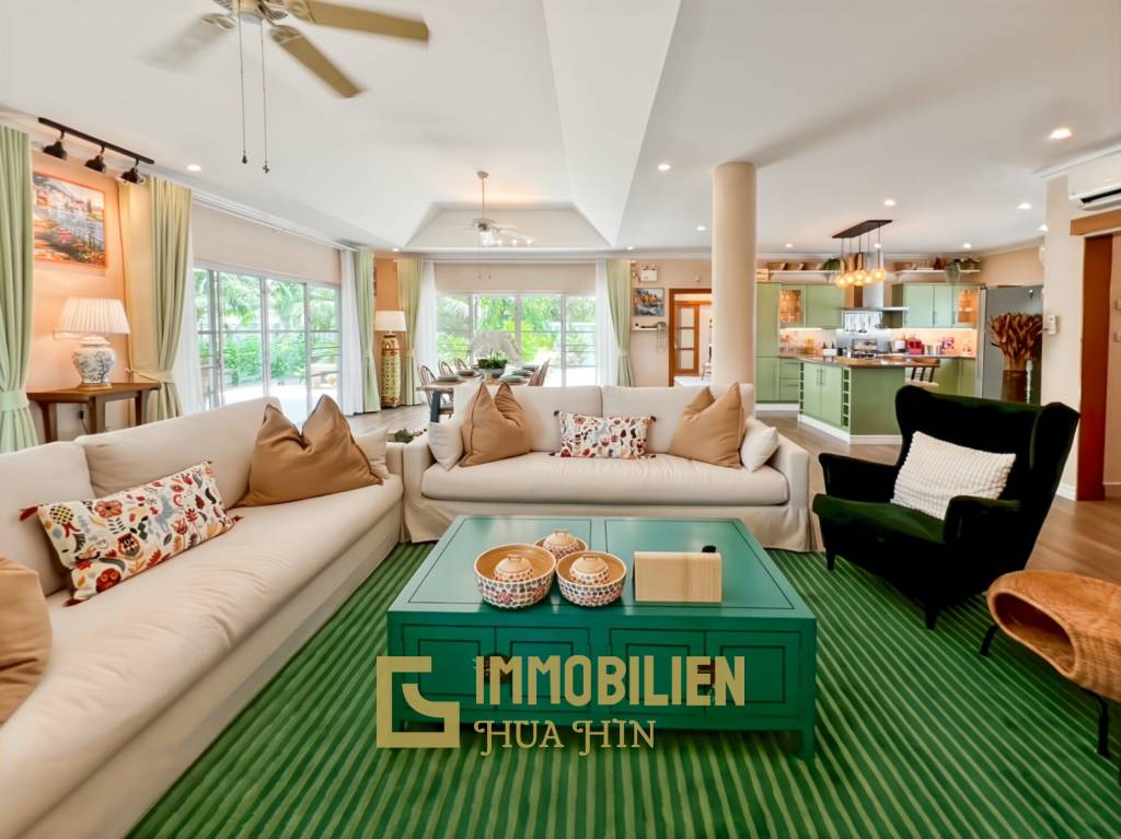 Smart House Valley Hua Hin: 3 Schlafzimmer Luxus Pool Villa