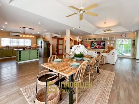 Smart House Valley Hua Hin: 3 Schlafzimmer Luxus Pool Villa