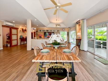 Smart House Valley Hua Hin: 3 Schlafzimmer Luxus Pool Villa