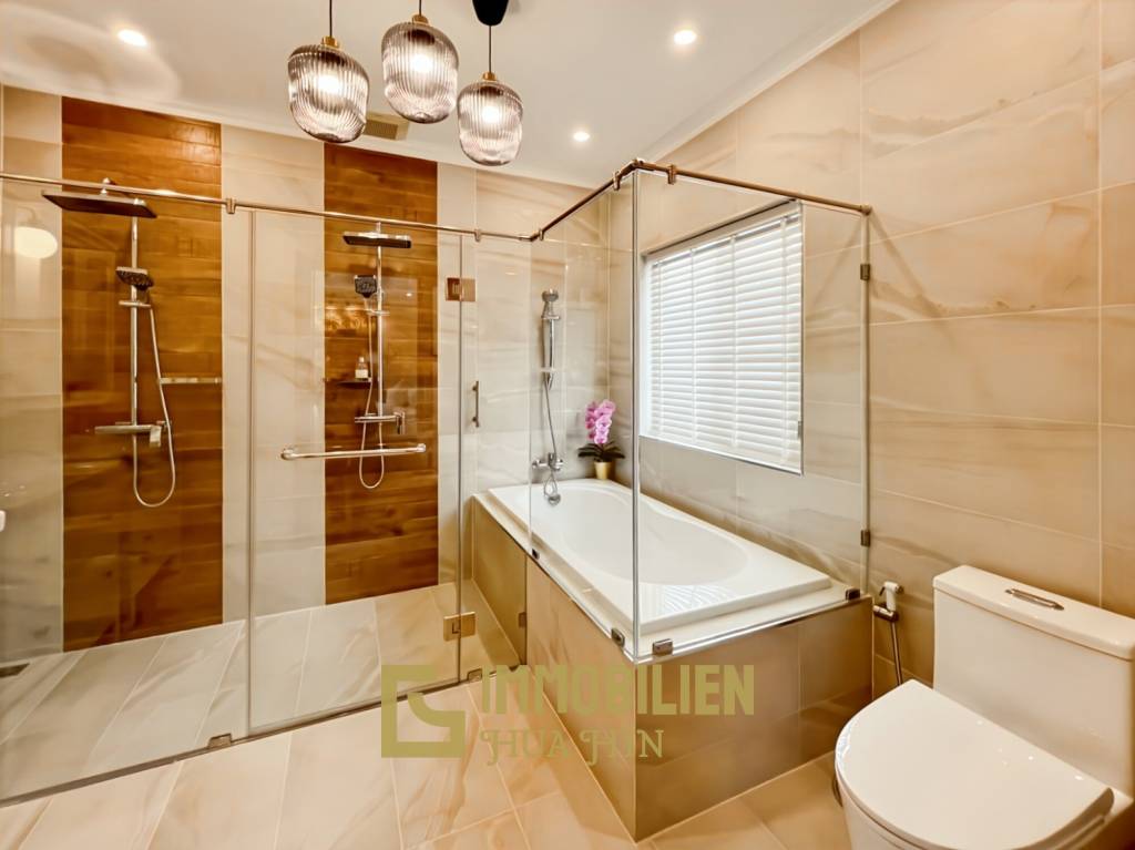 Smart House Valley Hua Hin: 3 Schlafzimmer Luxus Pool Villa