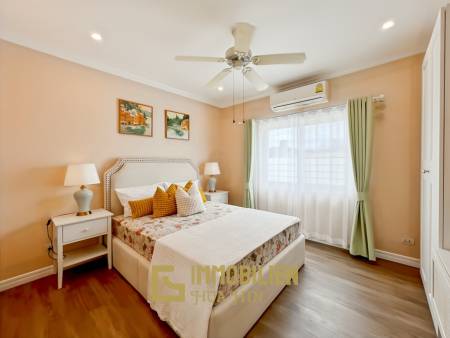 Smart House Valley Hua Hin: 3 Schlafzimmer Luxus Pool Villa