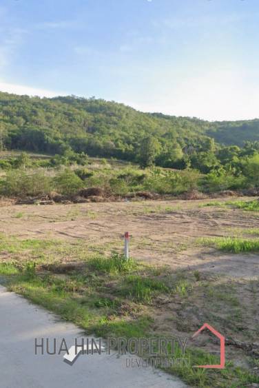 6 RAI: 2 Deal close to Rosewood Hill Residence