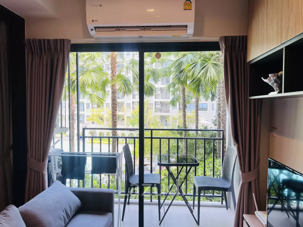 Modern 1-Bedroom Condo in La Casita Huahin
