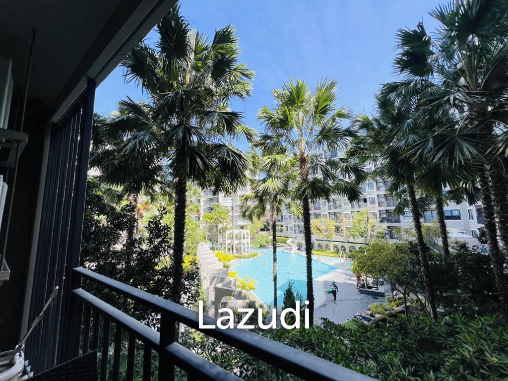 Modern 1-Bedroom Condo in La Casita Huahin