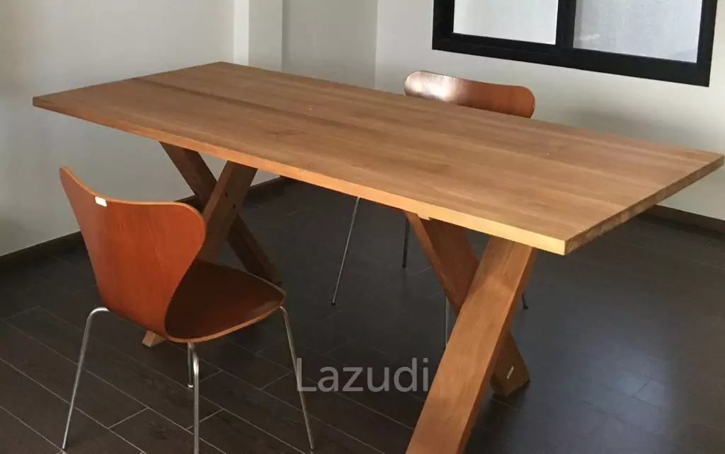 Spacious Home Office in Central Phrom Phong Thonglor