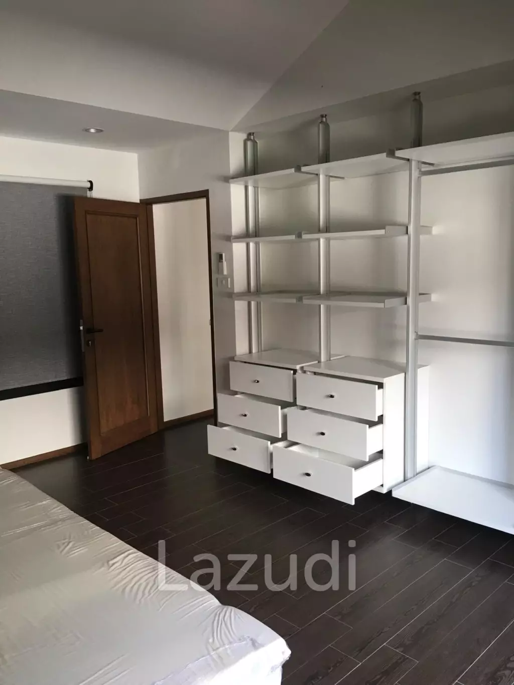 Spacious Home Office in Central Phrom Phong Thonglor