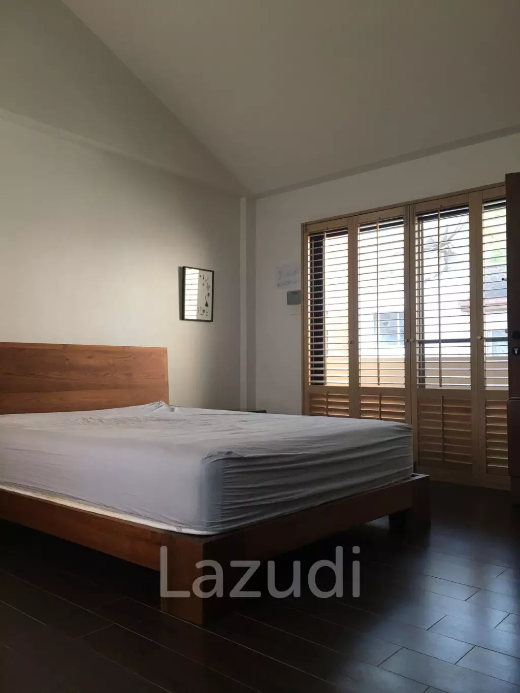 Spacious Home Office in Central Phrom Phong Thonglor