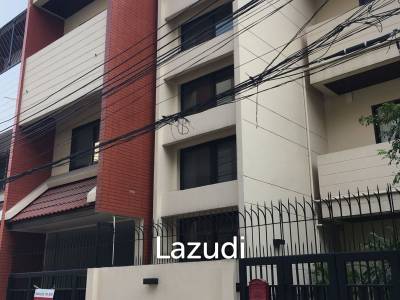 Spacious Home Office in Central Phrom Phong Thonglor