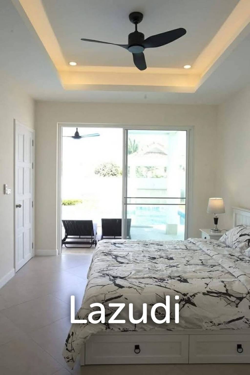 Luxury Pool Villa, 3 bed, 3 bath . 2 minutes from Golf Course