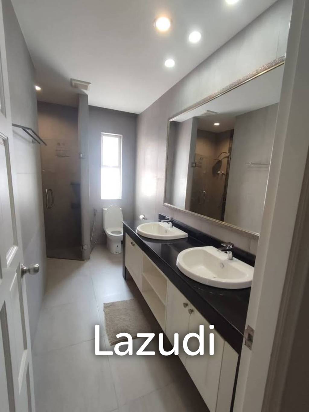 Luxury Pool Villa, 3 bed, 3 bath . 2 minutes from Golf Course