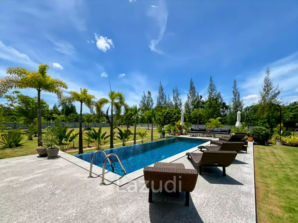 Exclusive 5 Bedroom Villa with Swimming Pool on 5 Rai Plot