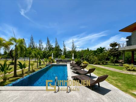 วิลล่า 5 ห้องนอนพร้อมสระว่ายน้ำและพื้นที่สวนขนาดใหญ่ในทับใต้ หัวหิน