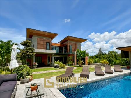 วิลล่า 5 ห้องนอนพร้อมสระว่ายน้ำและพื้นที่สวนขนาดใหญ่ในทับใต้ หัวหิน