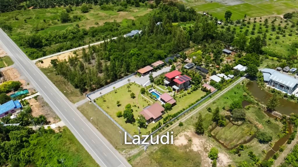 Exclusive 5 Bedroom Villa with Swimming Pool on 5 Rai Plot