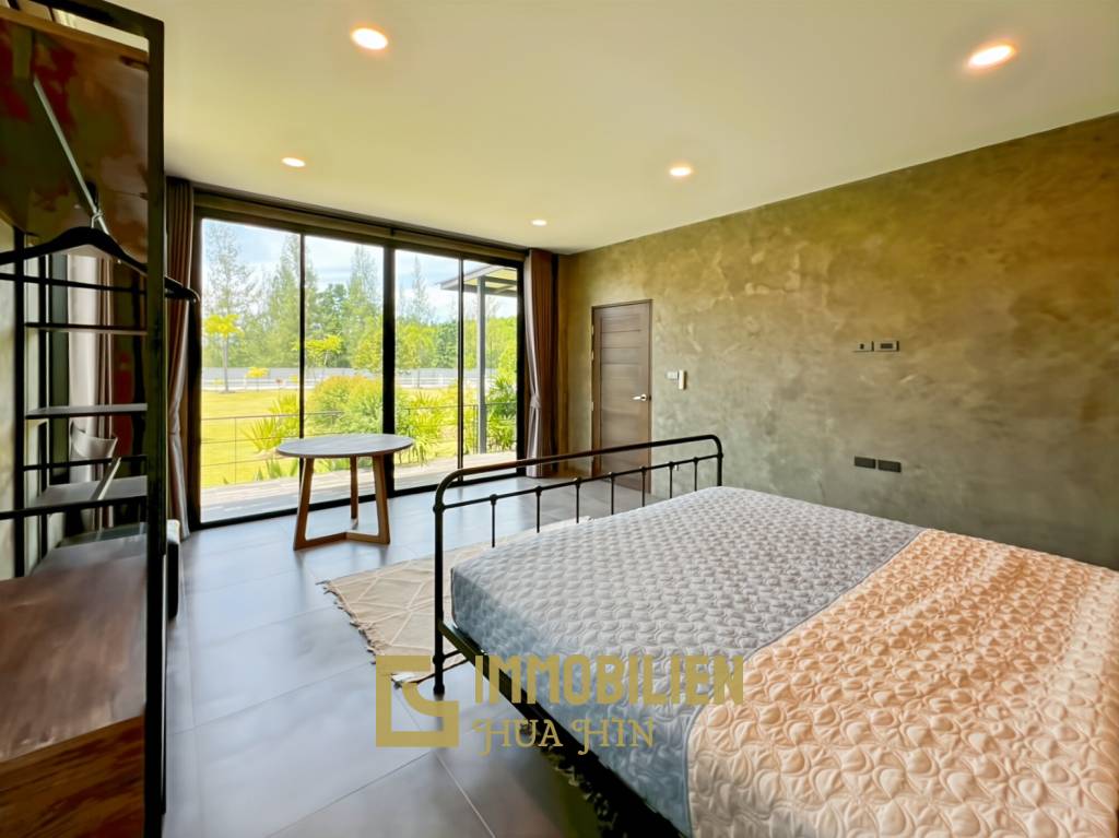 วิลล่า 5 ห้องนอนพร้อมสระว่ายน้ำและพื้นที่สวนขนาดใหญ่ในทับใต้ หัวหิน