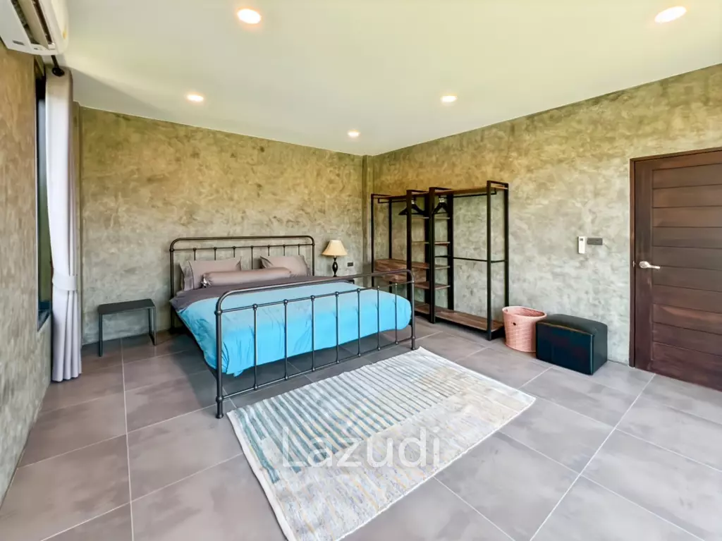 Exclusive 5 Bedroom Villa with Swimming Pool on 5 Rai Plot