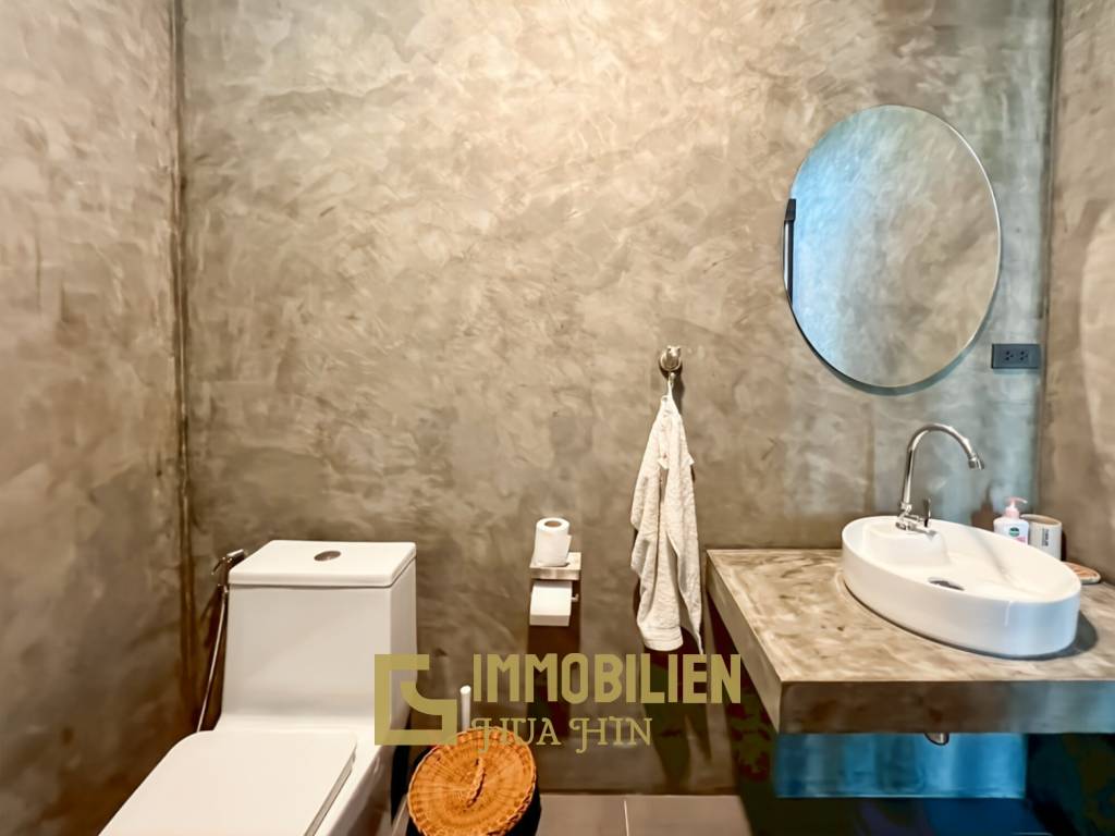 วิลล่า 5 ห้องนอนพร้อมสระว่ายน้ำและพื้นที่สวนขนาดใหญ่ในทับใต้ หัวหิน