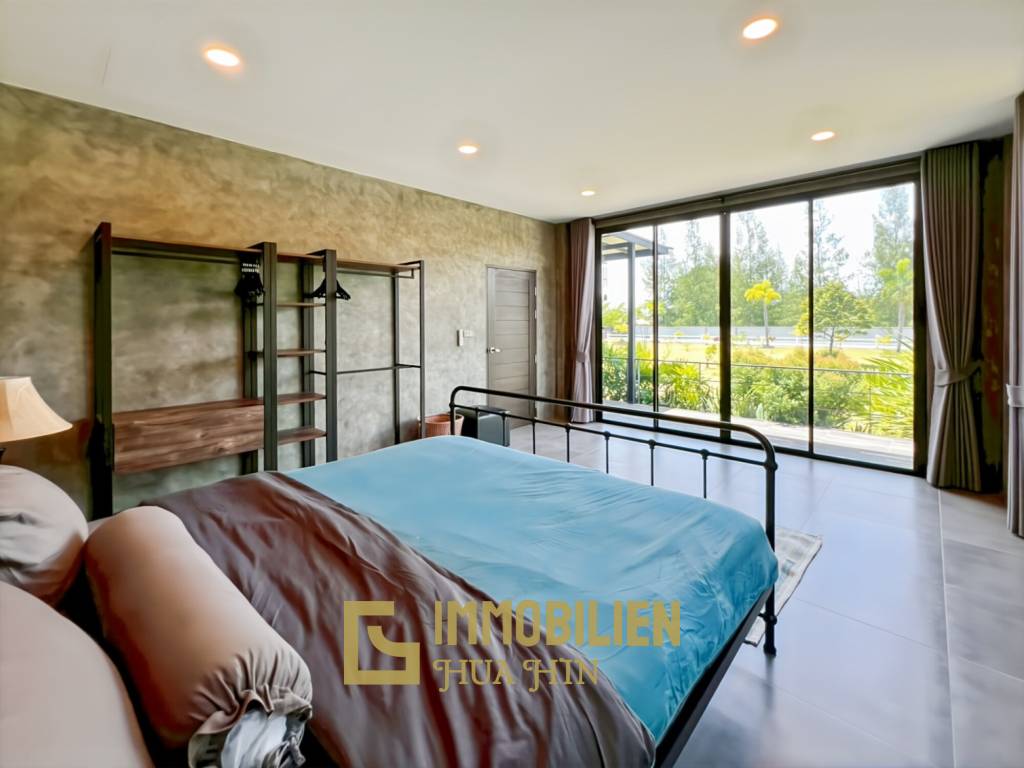 วิลล่า 5 ห้องนอนพร้อมสระว่ายน้ำและพื้นที่สวนขนาดใหญ่ในทับใต้ หัวหิน