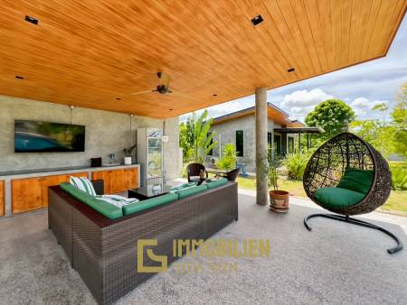 วิลล่า 5 ห้องนอนพร้อมสระว่ายน้ำและพื้นที่สวนขนาดใหญ่ในทับใต้ หัวหิน