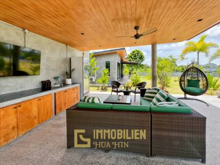 วิลล่า 5 ห้องนอนพร้อมสระว่ายน้ำและพื้นที่สวนขนาดใหญ่ในทับใต้ หัวหิน