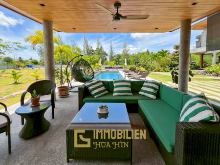 วิลล่า 5 ห้องนอนพร้อมสระว่ายน้ำและพื้นที่สวนขนาดใหญ่ในทับใต้ หัวหิน