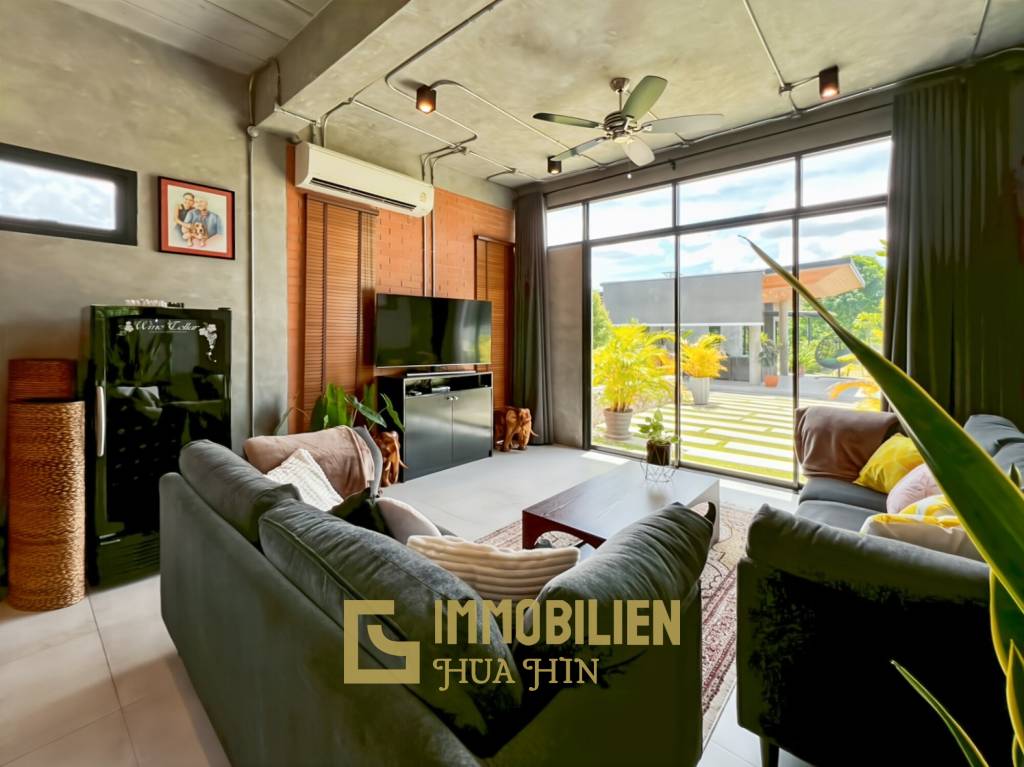 วิลล่า 5 ห้องนอนพร้อมสระว่ายน้ำและพื้นที่สวนขนาดใหญ่ในทับใต้ หัวหิน