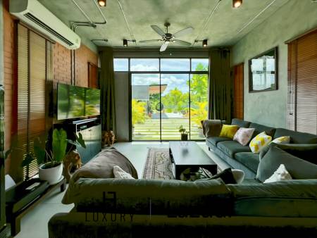 Exclusive 5 Bedroom Villa with Swimming Pool on 5 Rai Plot