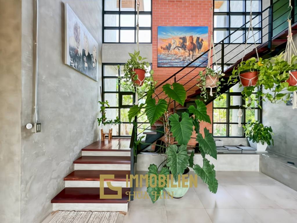 วิลล่า 5 ห้องนอนพร้อมสระว่ายน้ำและพื้นที่สวนขนาดใหญ่ในทับใต้ หัวหิน