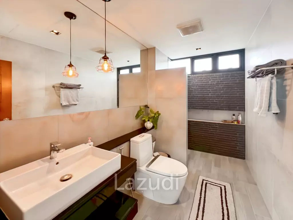 Exclusive 5 Bedroom Villa with Swimming Pool on 5 Rai Plot