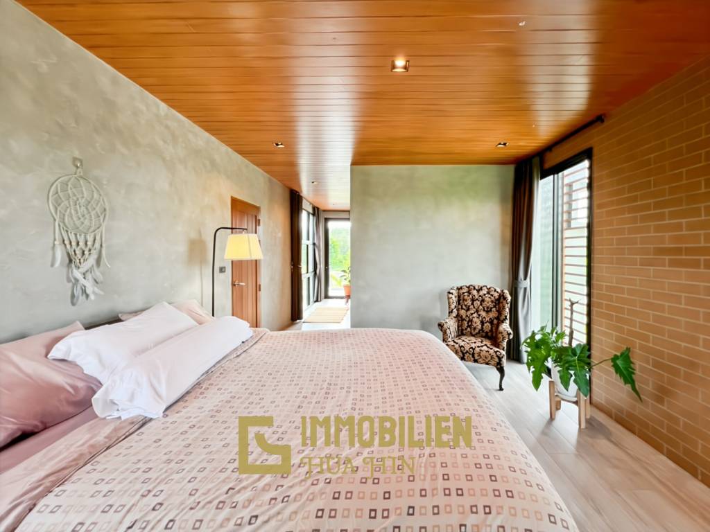 วิลล่า 5 ห้องนอนพร้อมสระว่ายน้ำและพื้นที่สวนขนาดใหญ่ในทับใต้ หัวหิน