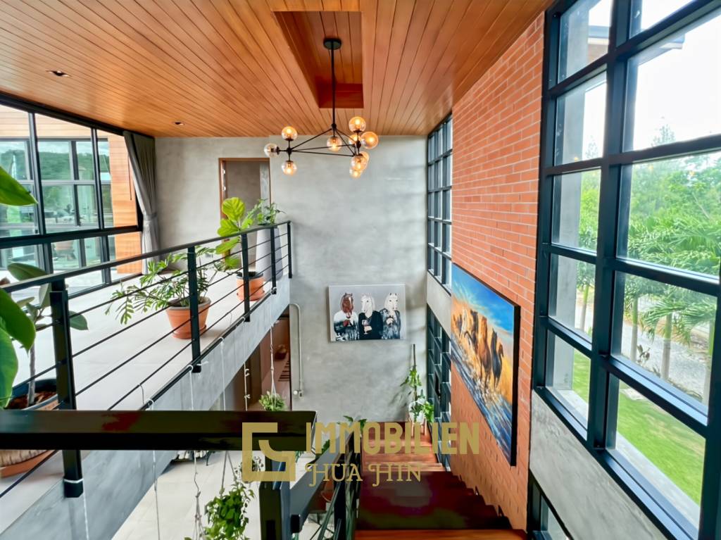 วิลล่า 5 ห้องนอนพร้อมสระว่ายน้ำและพื้นที่สวนขนาดใหญ่ในทับใต้ หัวหิน