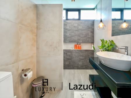 Exclusive 5 Bedroom Villa with Swimming Pool on 5 Rai Plot