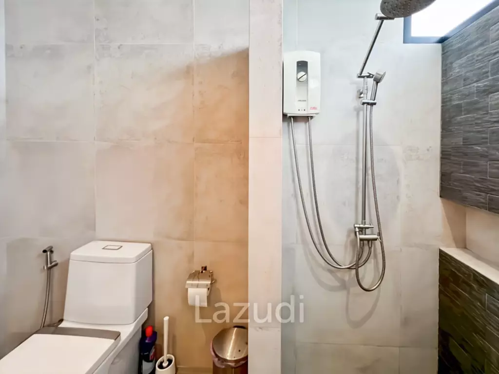 Exclusive 5 Bedroom Villa with Swimming Pool on 5 Rai Plot