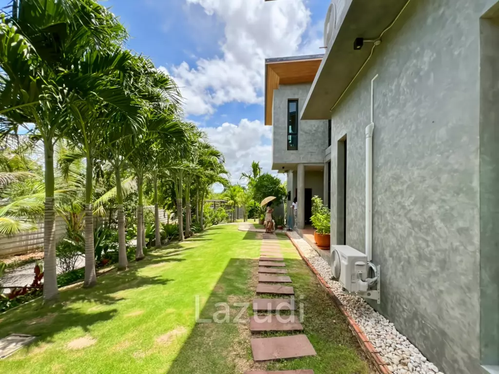 Exclusive 5 Bedroom Villa with Swimming Pool on 5 Rai Plot
