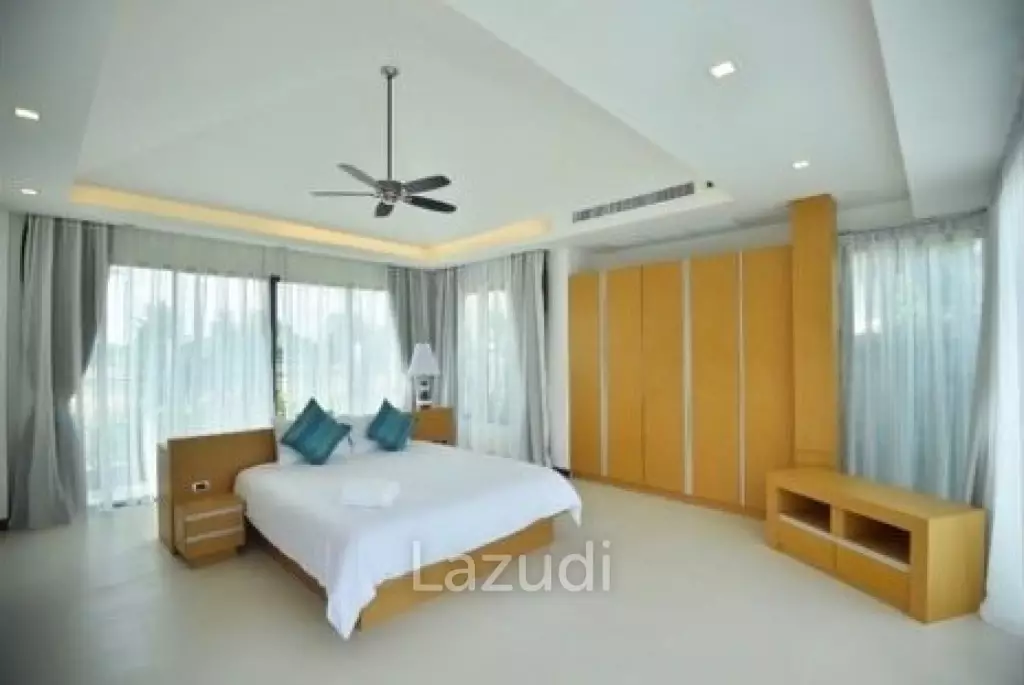 3-Bedroom Pool Villa For Sale In Soi Pasak, Thalang