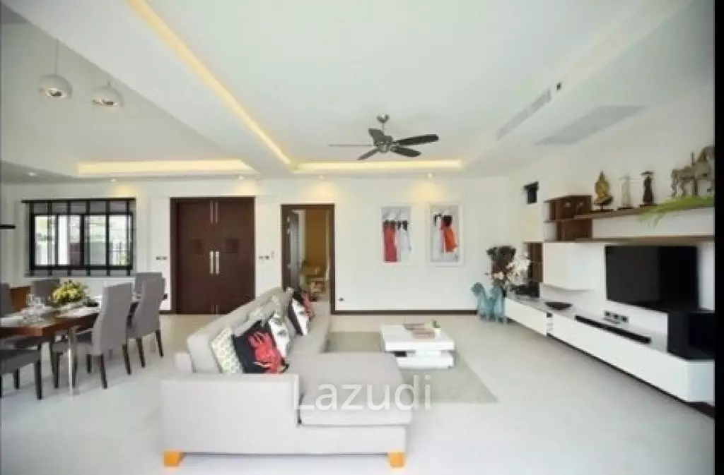 3-Bedroom Pool Villa For Sale In Soi Pasak, Thalang