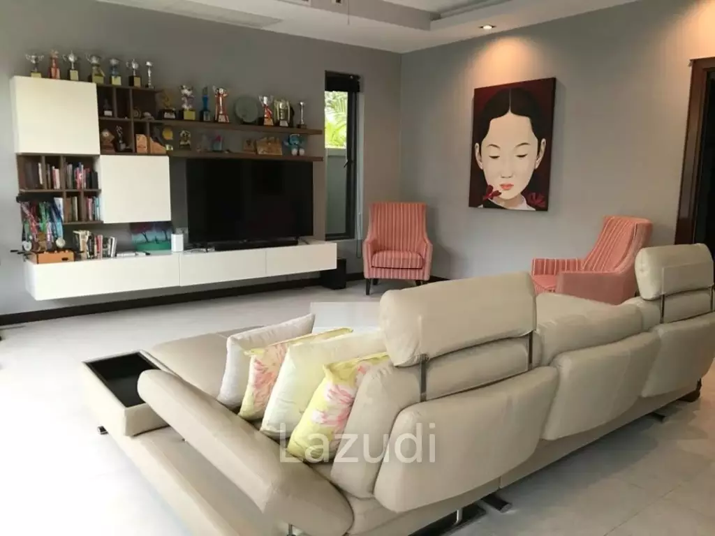 3-Bedroom Pool Villa For Sale In Soi Pasak, Thalang