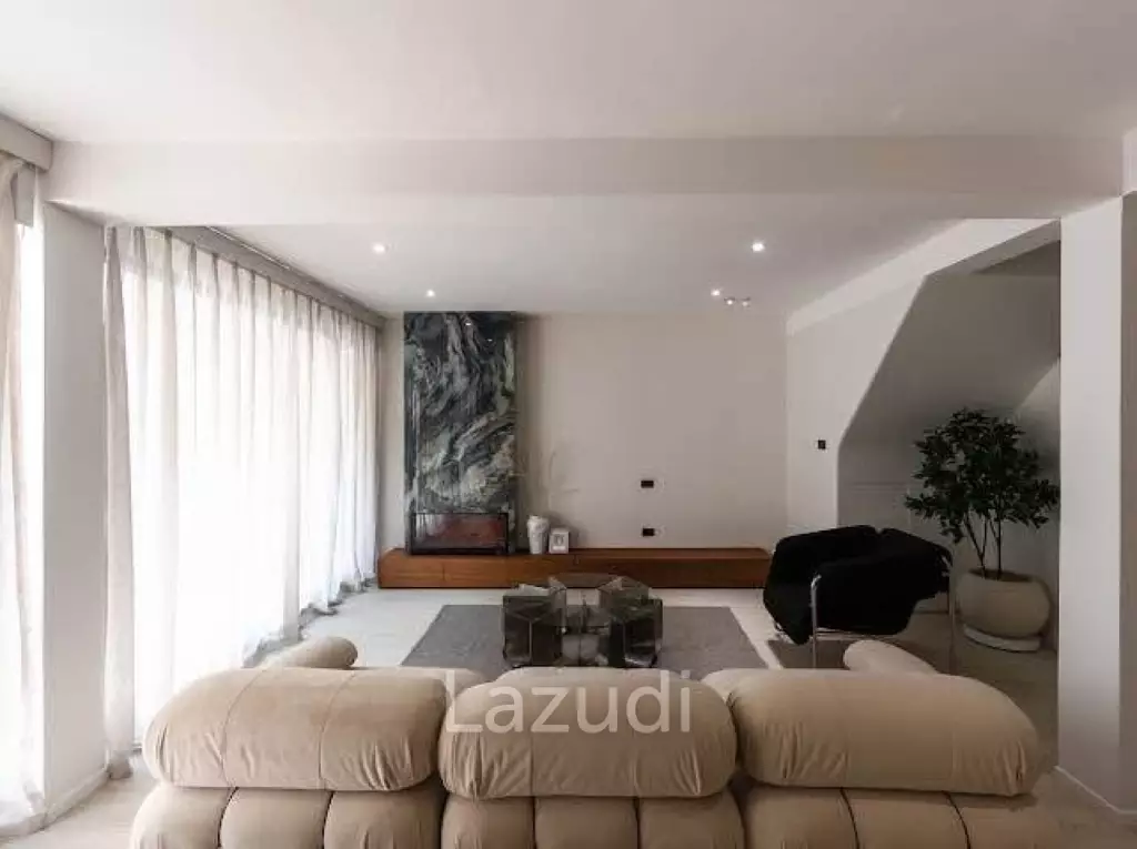 Townhouse For Sale 205SQ.M 26S Q.Wah 3 Bed 3 Bath in Sathorn