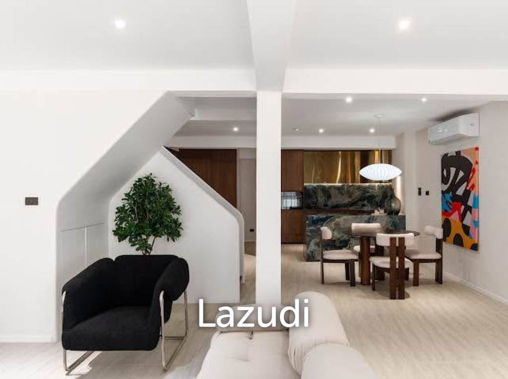 Townhouse For Sale 205SQ.M 26S Q.Wah 3 Bed 3 Bath in Sathorn