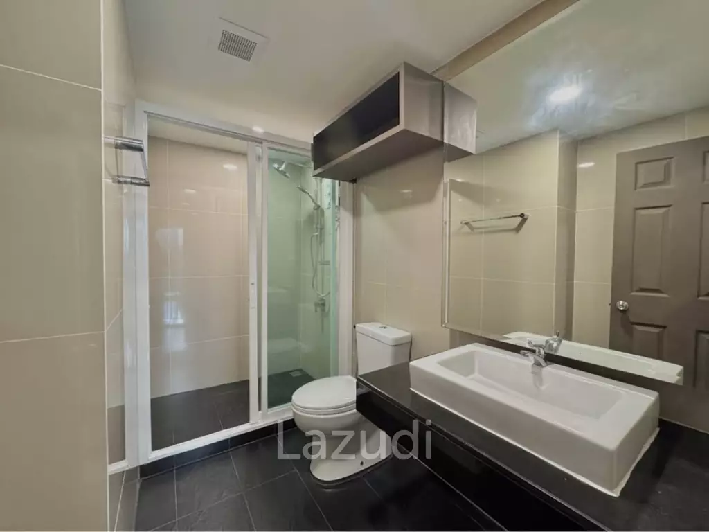 Renovated 1-Bedroom For Sale At The View Condo Suanluang