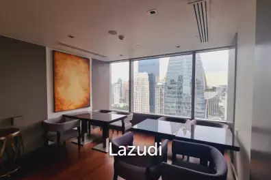 459SQM Four Points Sheraton Rooftop for Fine Dining restaurant and Lounge with BTS Access and Street View