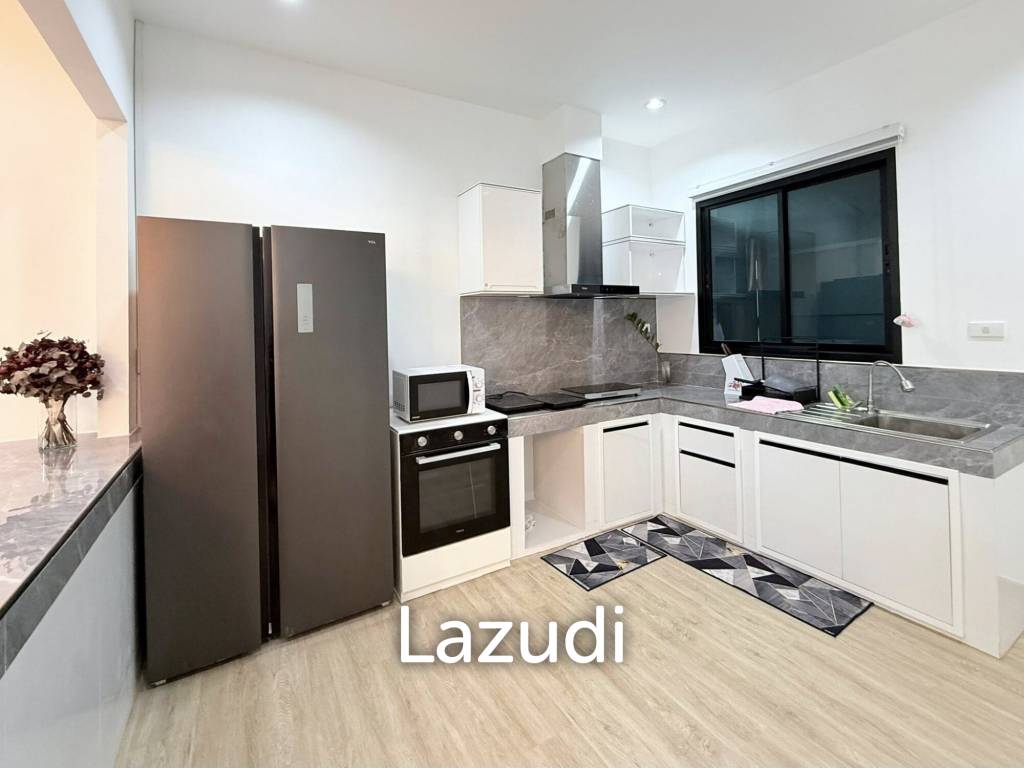 3-Bedroom Pool Villa For Rent In Chalong