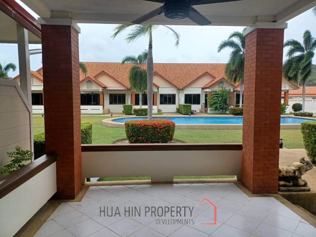 Beautiful 2 bed Townhouse in Resort close to downtown
