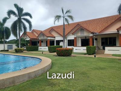 Beautiful 2 bed Townhouse in Resort close to downtown