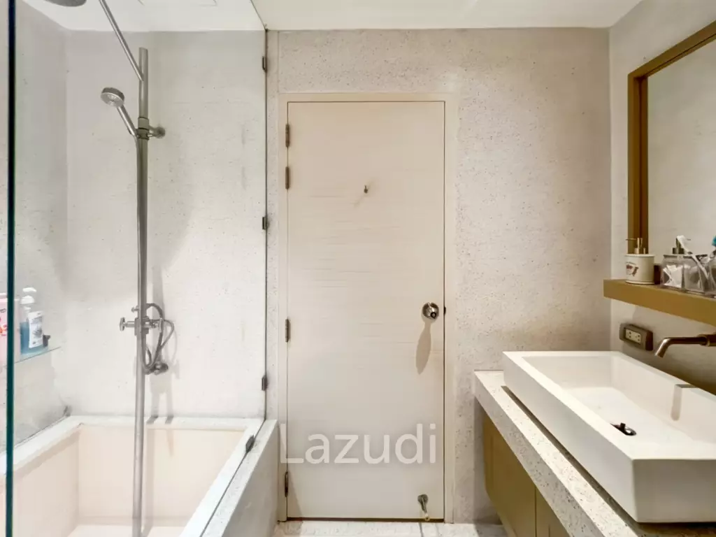 Elegant 1-Bedroom Condo with Beach Access in Baan Nub Kluen
